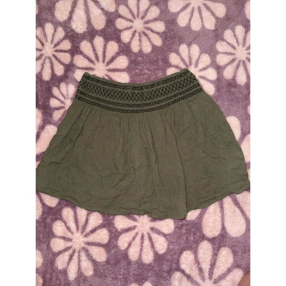 Abercrombie and Fitch Skirt - Small - Picture 3 of 3